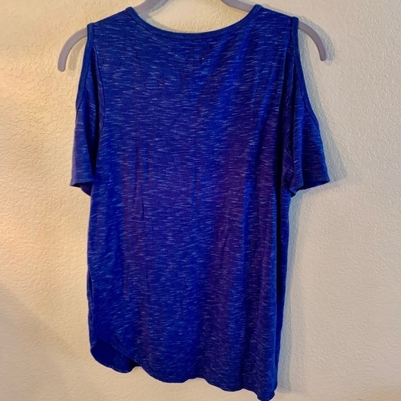 Sunday Shirt Small Navy Blue Cold Shoulder Short Sleeved Top Rayon/Spandex EUC - Picture 15 of 16